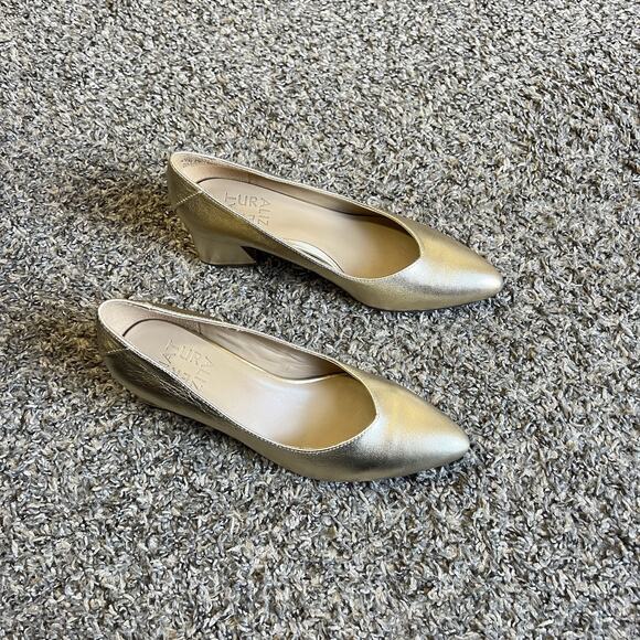 naturalizer gold leather Pumps Block Low Heels Pointed Toe US 4.5 Comfort New - Picture 2 of 9
